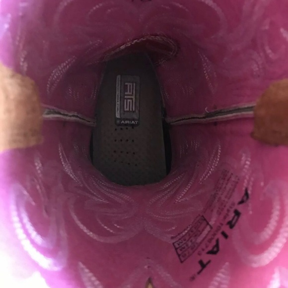 Ariat cowboy boots, size 7 women’s - Picture 4 of 5